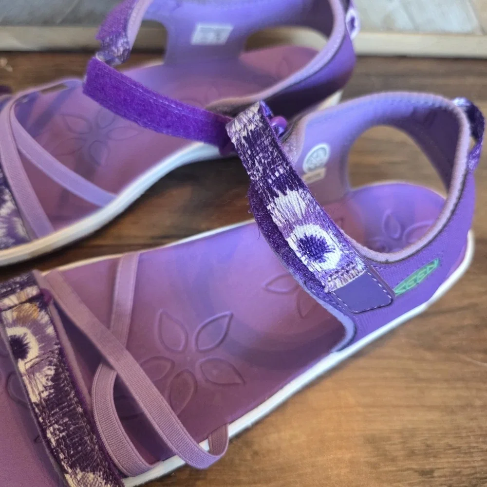 Keen shoes youth